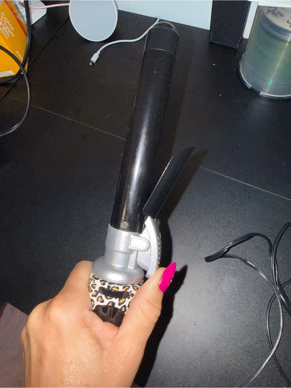 Leopard Print Curling Wand - Black Barrel
